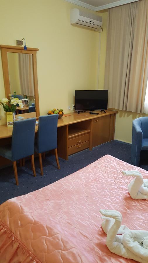 Hotel Prezident Palić Extérieur photo