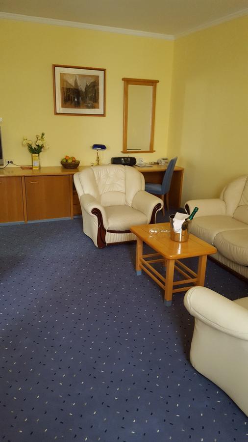 Hotel Prezident Palić Extérieur photo