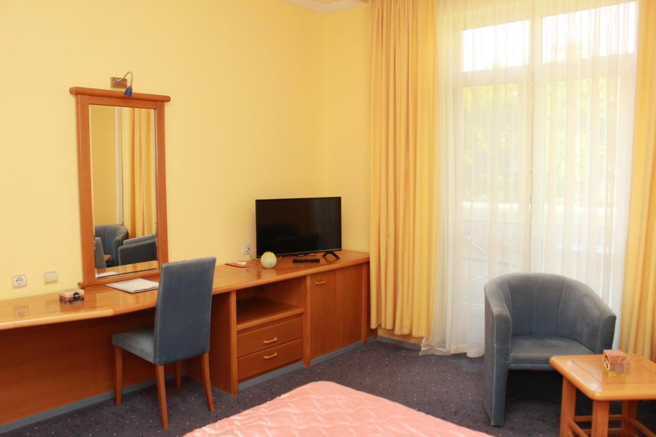 Hotel Prezident Palić Extérieur photo