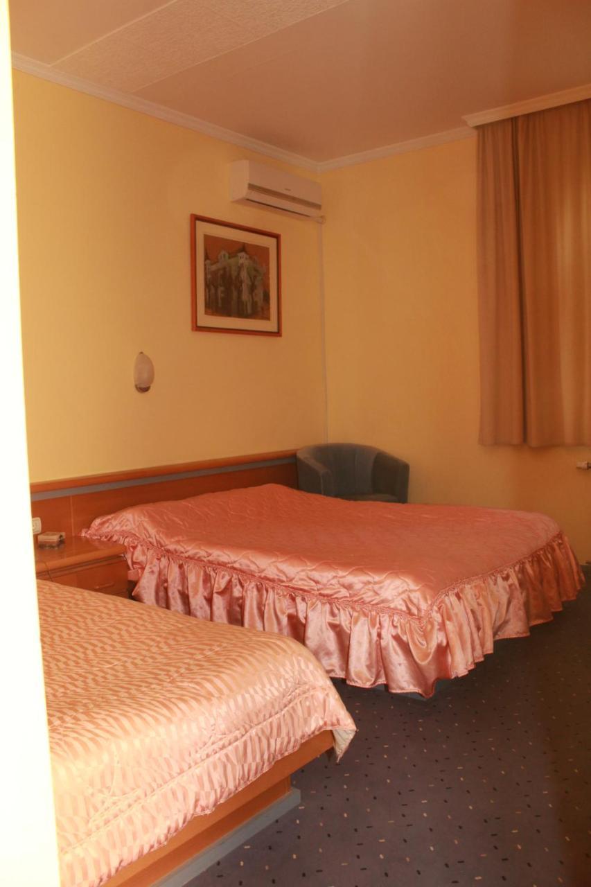 Hotel Prezident Palić Extérieur photo