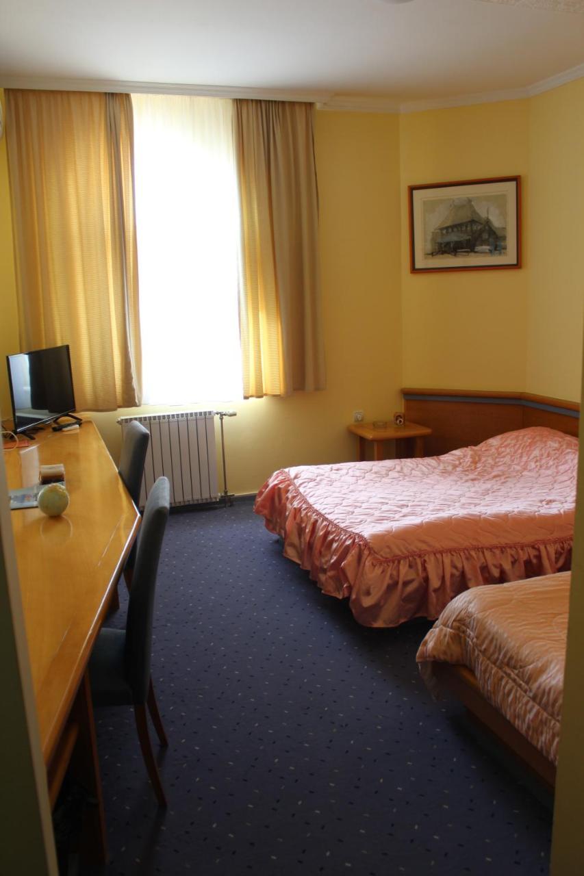 Hotel Prezident Palić Extérieur photo