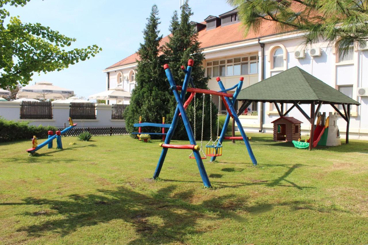 Hotel Prezident Palić Extérieur photo